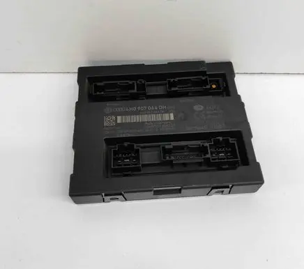 Volkswagen Touareg II Central body control module 5DK010228 4H0907064DH