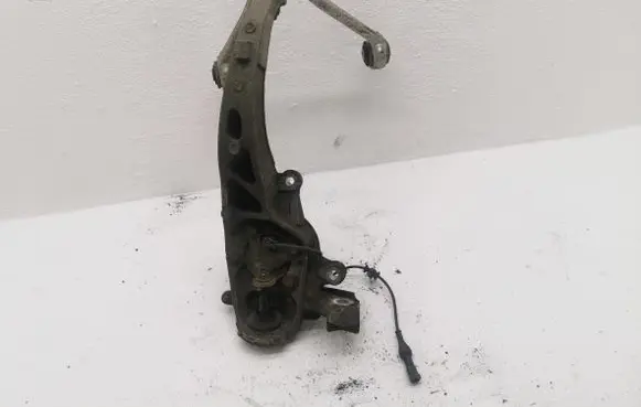 Jaguar XF X250 Front wheel hub spindle knuckle