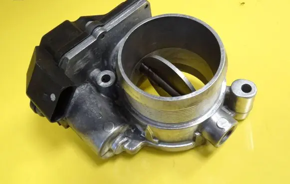 Volkswagen Crafter Throttle body valve 076128063A