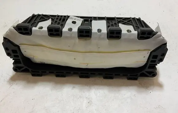 BMW 3 G20 G21 Passenger airbag 39986738812 70099715 24B283172324