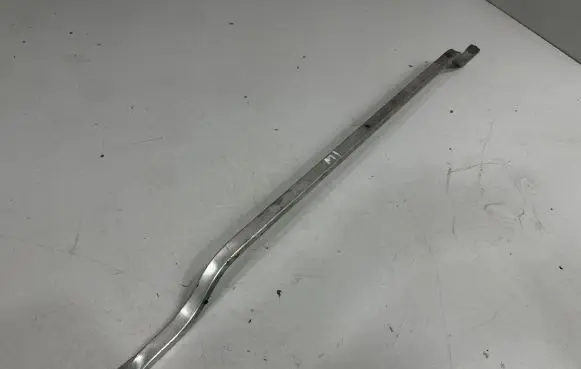 BMW iX Other engine bay part 8499860