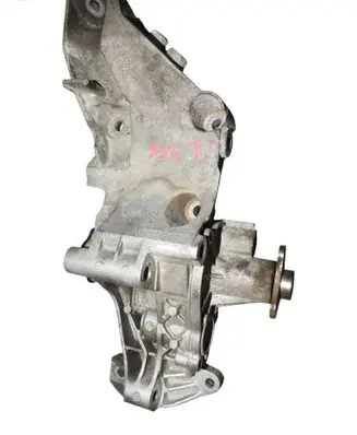 BMW 2 F22 F23 Generator/alternator bracket 7644804
