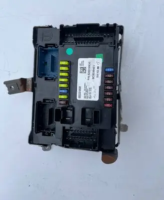 Jeep Renegade Relay mounting block 00522018930 522018930