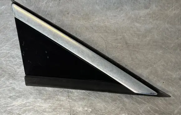 Peugeot 3008 I Windshield trim 96842432