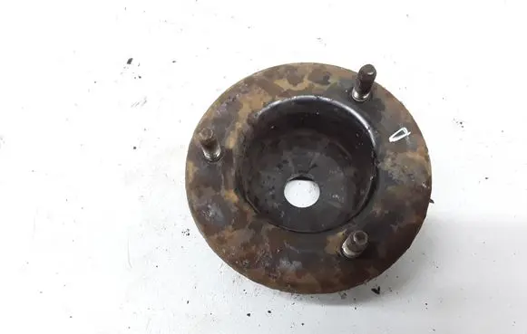 Mitsubishi Pajero Front upper strut mount 