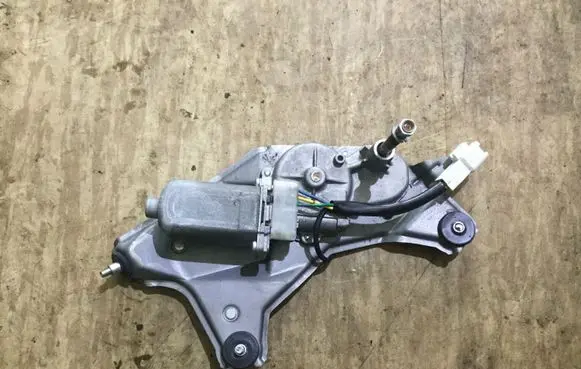 Toyota Prius (XW20) Rear window wiper mechanism 8196401