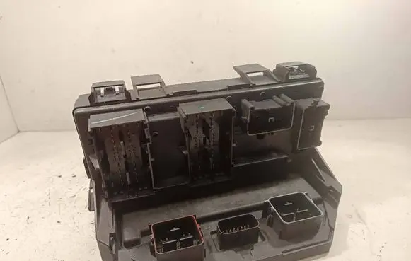 Jeep Grand Cherokee Fuse box set WK031532I3 04692315AH AA10120T1100