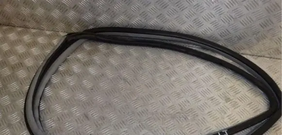 Volkswagen Phaeton Rubber seal rear door 