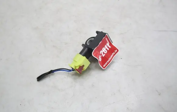 Volkswagen Tiguan Airbag deployment crash/impact sensor 5Q0959651B 925177