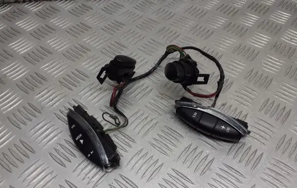 MG ZT - ZT-T Head unit multimedia control YUH10024