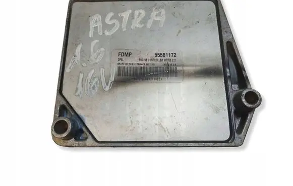Opel Astra H Engine control unit/module ECU 55561172 MT35E23