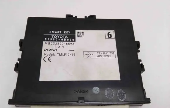 Toyota Yaris Other devices 899900D060