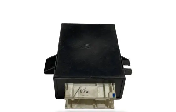 BMW 7 E38 Steering rack control module 8352494 61358352494