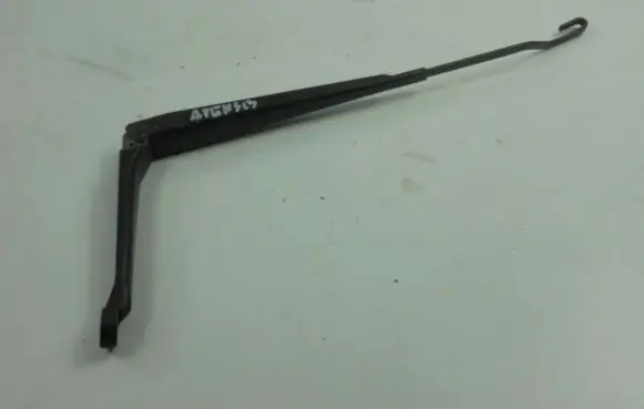 Toyota Avensis T220 Front wiper blade arm 85211-05051