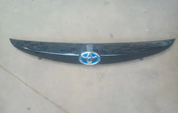 Toyota Auris E180 Tailgate trim