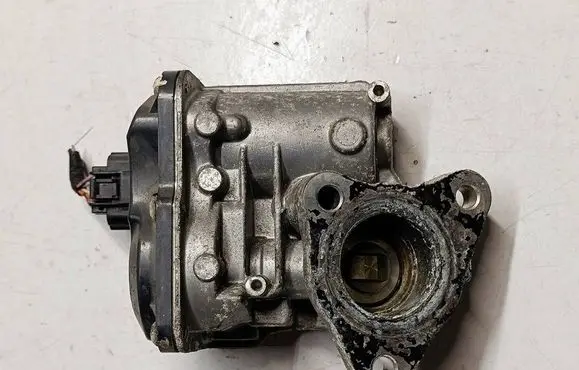 Renault Scenic III - Grand scenic III EGR valve H8201143495 147104647R HU1501000211