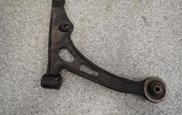 Suzuki Liana Rear suspension control arm 
