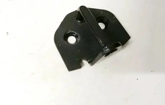 Volvo V50 Front door lock loop/hook striker 30699045