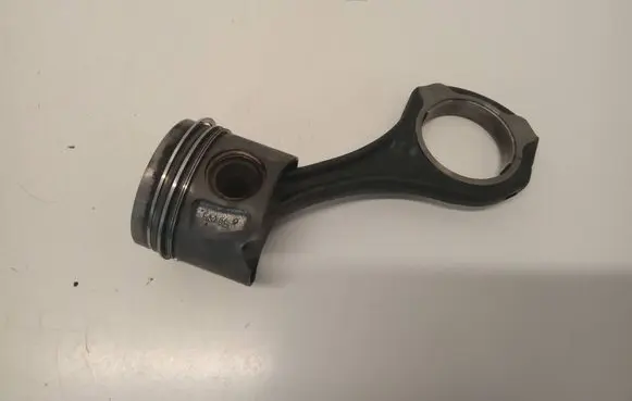 Mercedes-Benz S W222 Piston with connecting rod 8370B