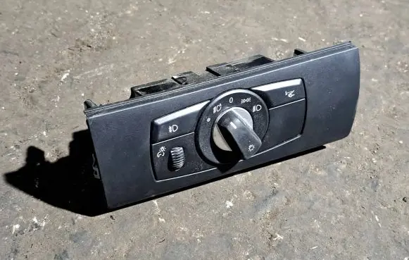 BMW X6 E71 Light switch 9134729 11123500728222
