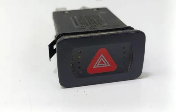 Volkswagen Golf IV Hazard light switch 1J0953235A