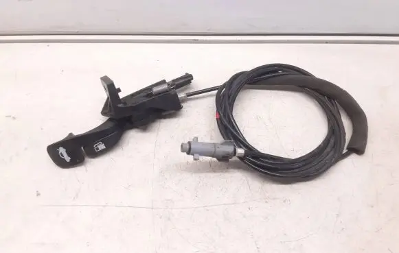 Lexus IS 200-300 Fuel cap flap release cable 