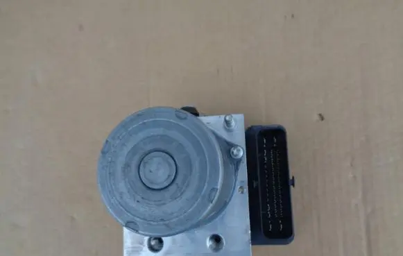 Mercedes-Benz A W177 ABS Pump A1779002305