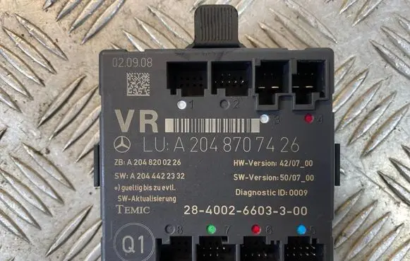 Mercedes-Benz C W204 Door control unit/module A2048707426 A2048200226 A2044422332