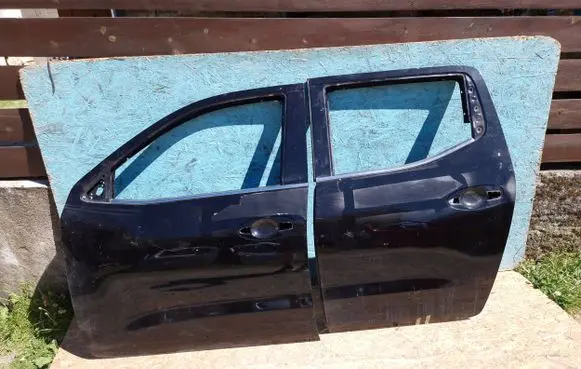 Nissan Navara D23 Front door 837432K51Pmi