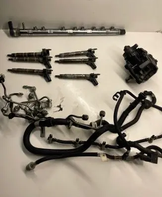 BMW 5 F10 F11 Fuel injection system set 7805428 7805423