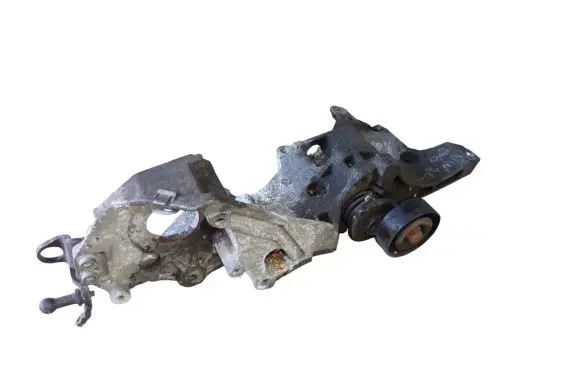 Volkswagen PASSAT B6 Generator/alternator bracket 03L903139D
