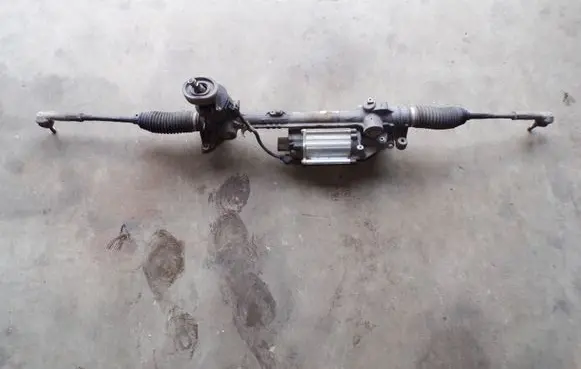 Volkswagen Jetta VI Steering rack 5C1423051H