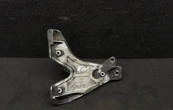 Volkswagen PASSAT B5 Engine mounting bracket 8E0199308D