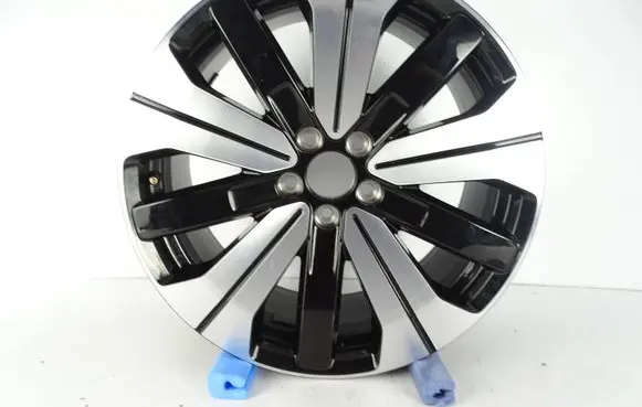 Volvo XC40 Original wheel cap 32413628