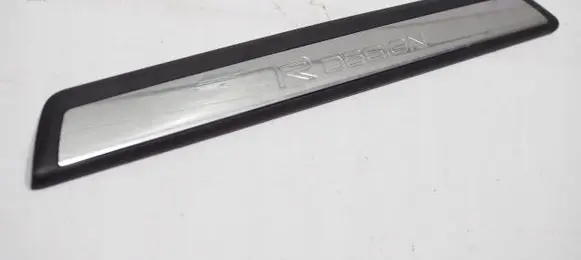 Volvo V40 Front sill trim cover 31440446