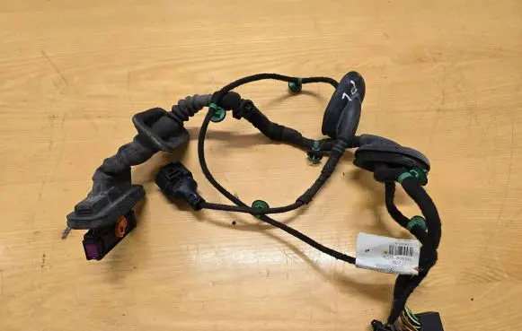 Volkswagen Caddy Front door wiring loom 2K0971121S