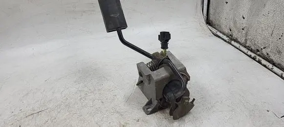 Audi A6 S6 C4 4A Accelerator throttle pedal 4A1721507
