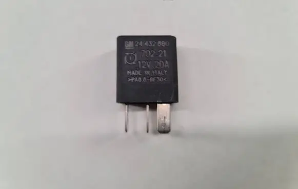 Opel Zafira A Other relay 24432680 70221