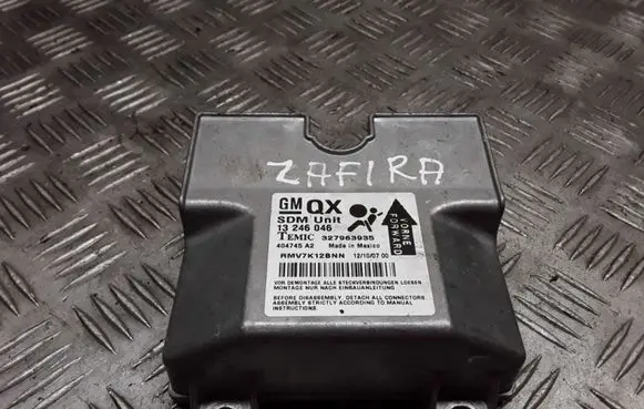 Opel Zafira B Airbag control unit/module 13246046 327963935 404745A2
