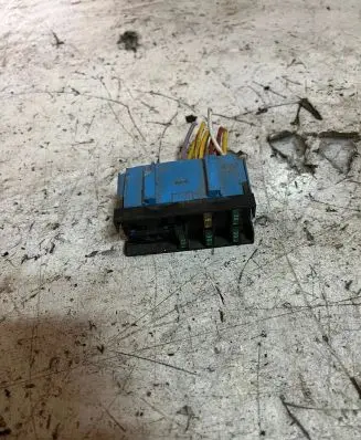 Renault Scenic II - Grand scenic II Other relay 7703597202