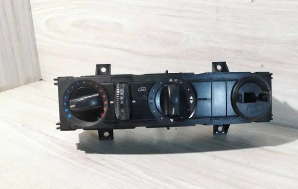 Mercedes-Benz Sprinter W906 Climate control unit A9068300185KZ 5HB00901100