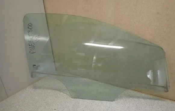 Chevrolet Aveo Sliding door window/glass 