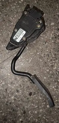 Ford Galaxy Accelerator throttle pedal 7M1721603A 98VW9F836AB 8PV00777003