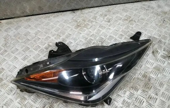Toyota Aygo AB40 Headlight/headlamp