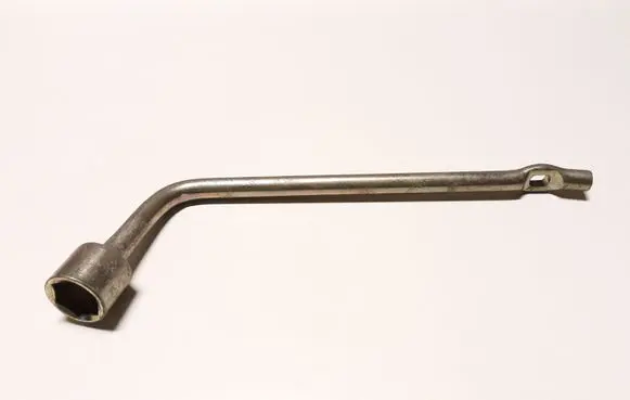 Ford Maverick Wheel nut wrench 