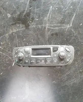 Mercedes-Benz CLK A209 C209 Climate control unit 2098300285
