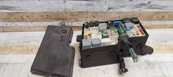 Ford C-MAX II Fuse box set AV6T14A067AC 5B0010107 AV6T14A142AB