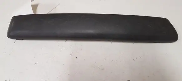 Front bumper splitter molding