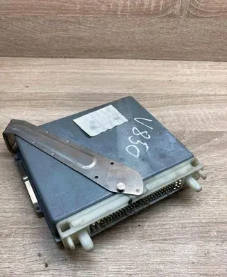 Volvo 850 Engine control unit/module ECU 0261203074 P01275106 1T26S3813