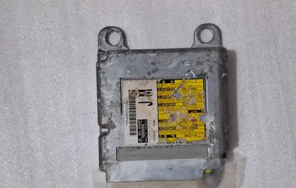 Lexus RX 450H Airbag control unit/module 8917048A20 06408202ZV2 1508004082